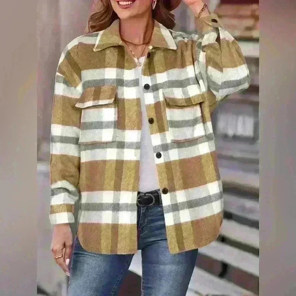 Long oversized plaid neutral colored fleece like button up size small NWOT - Picture 1 of 4